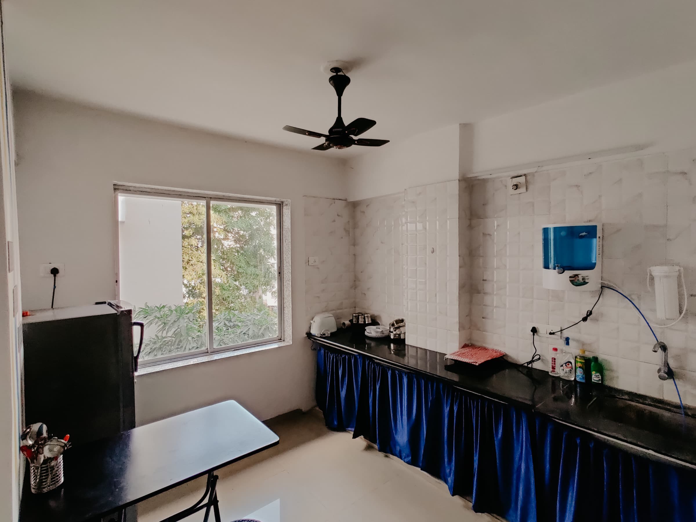 Kitchen at THH-001